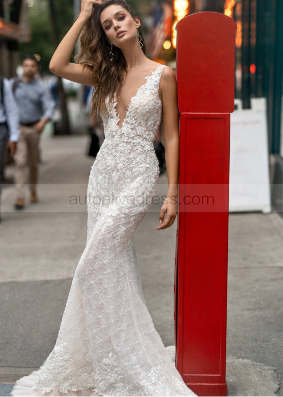 Sleeveless Beaded Ivory Lace Open Back Wedding Dress
